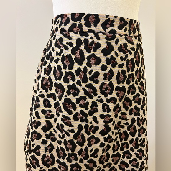 MAEVE, Anthropologie Leopard Stretch Knit Pencil Skirt - size Small - Picture 3 of 6